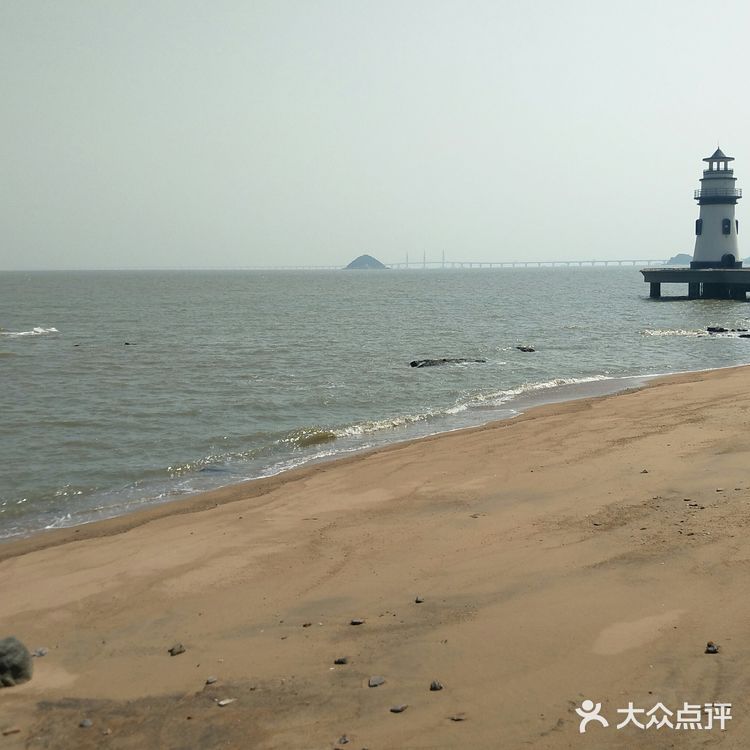 珠海市区的海滨浴场，不仅拥有着大沙滩
