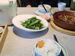 -有红鸡毛店·川菜(建设路店)