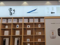 -华为授权体验店(华强北远望数码商城)