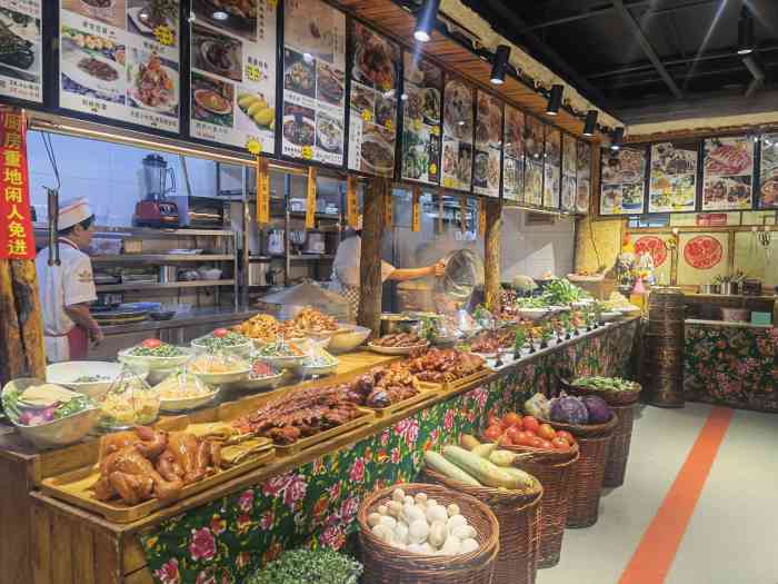 老八件(石臼店)-"位置石臼工商银行斜对面环境就是老东北的.