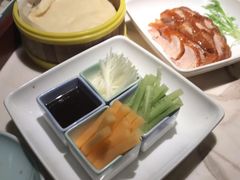 -韵秋荷(宝山龙湖天街店)