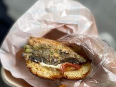 褐菇茄瓜素汉堡-JPG canteen(广州寺右公馆店)