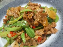 -湖南人家湘菜馆(镇江路店)