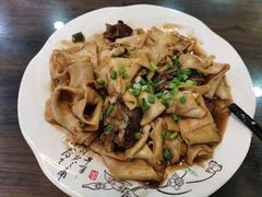 -壹阁胡羊焖饼(特色小吃街店)