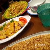 四个人点了满满一大桌都吃完了哈哈太好吃啦