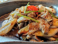 石锅葱爆羔羊肉-三利音·东方司宴(外滩店)