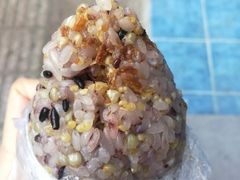 杂粮饭团-芳婆糕团店(王府大街店)