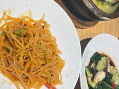 -关东小磨东北菜(上海长风大悦城店)