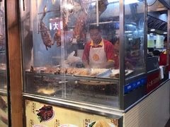 面包甜点陈列柜-陈光记烧腊店(罗保博士街店)