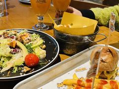 -HUZI虎滋精酿餐吧(京西大悦城店)