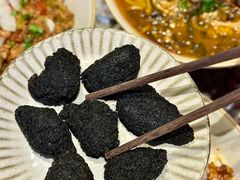 -粉八·云南米线·建水烧烤(常熟路店)