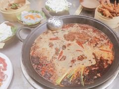 -扎起市井老火锅(乐山总店)
