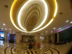 -金孔雀温泉旅游度假村