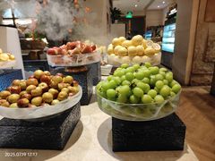 -雍和会海鲜姿造自助(湖东路店)