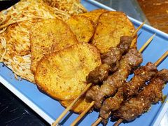 鲜羊肉串-小俩口烧烤东北菜(双井店)