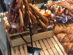 -Dough&Joe团憩(瑞虹天地月亮湾店)