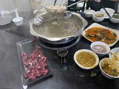 -牛一煲美食(江高店)