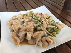 -臻鲜燕海鲜融合餐厅(金陵style店)