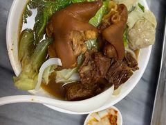猪手拼猪肠河粉-珍珍小食店(西华路店)