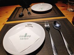 餐具摆设-清真·艾美可餐厅(大悦汇店)