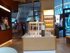 -奈雪的茶(青岛卓悦里INTOWN店)
