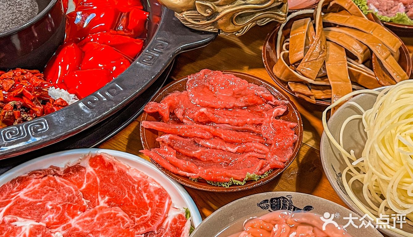 这家巷子里的这家老火锅，真的没白来～