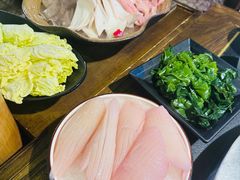 -吼堂老火锅(湖滨银泰in77店)