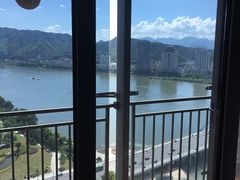 -醉江景酒店式公寓(桐庐利时广场店)