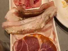 -山焱·炭火自助烤肉(周浦万达店)
