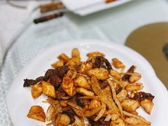 馕丁炒烤肉-巴扎美食·新疆菜·西域歌舞表演餐厅(新疆大厦店)