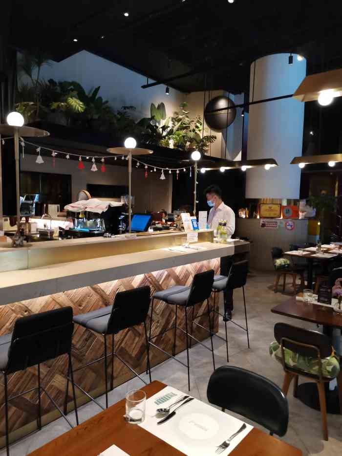 bianchi bistro(k11店)-"工作日每天有不一样的午市套餐 一道前菜 .