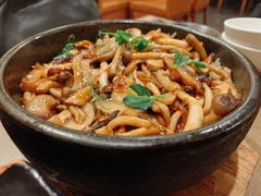 有机杂菌石锅焗饭-富瑶新派粤菜馆