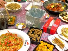 -肥肥虾庄·金牌油焖大虾(汉口城市广场店)