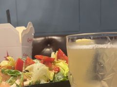 -毛毛虫酒吧