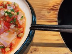 -野山舂·贵州现舂酸汤火锅(鸿通城店)