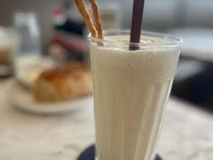 -ROAST coffee & eatery