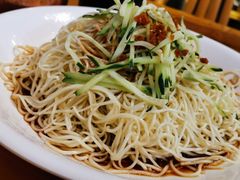-霄汉牛三鲜湖北砂锅菜(万松园2店)
