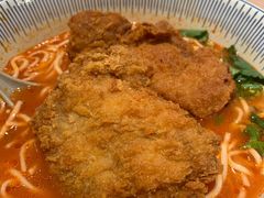 现炸鸡排番茄汤面-遇见小面(东方宝泰店)
