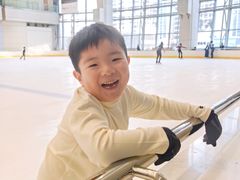 -冰纷万象滑冰场(深圳万象城店)