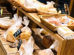 -沁屋面包店(人民东路店)