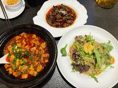 -万重锦·人文川菜馆(骡马市店)