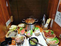 -独食火锅·半米屋台(直营总店)