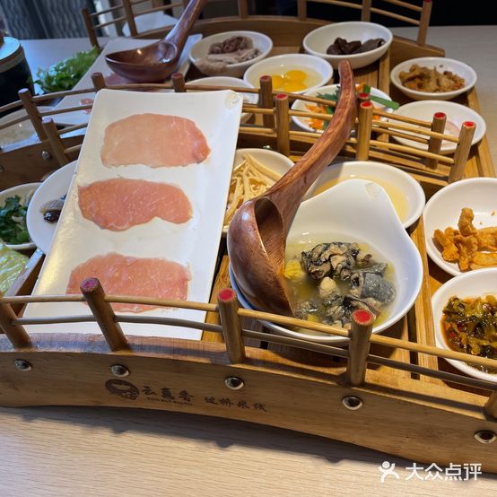 云惠香正宗蒙自过桥米线