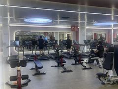 -英派斯健身旗舰店(海信国际中心馆)