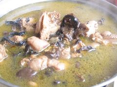 小鸡炖蘑菇-哈尔滨风味小吃东北菜(五角场店)