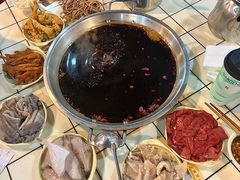 -储奇门鳝鱼火锅(总店)