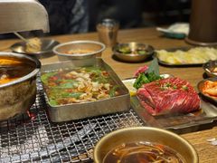 -鑫釜山海鲜烧烤(鑫丰国际店)