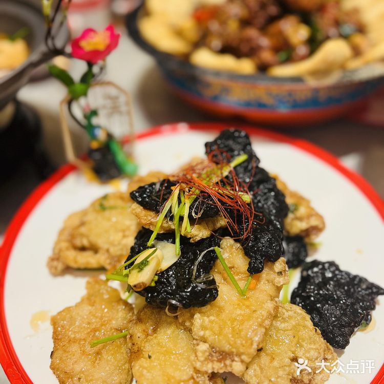 市里要比他贵两倍，吃饭还得是高新区啊！️姜北炒鸡