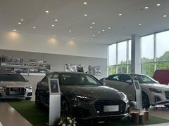 -上海永达奥诚奥迪4S店(申江路店)