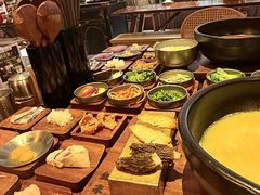 -银米·云南传统过桥米线(双廊黑金冠店)